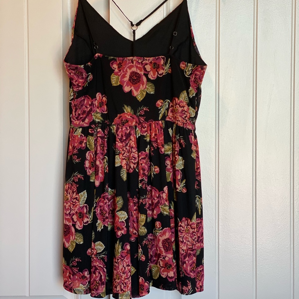 Cute Thin Strapped Comfortable Romper - image 4